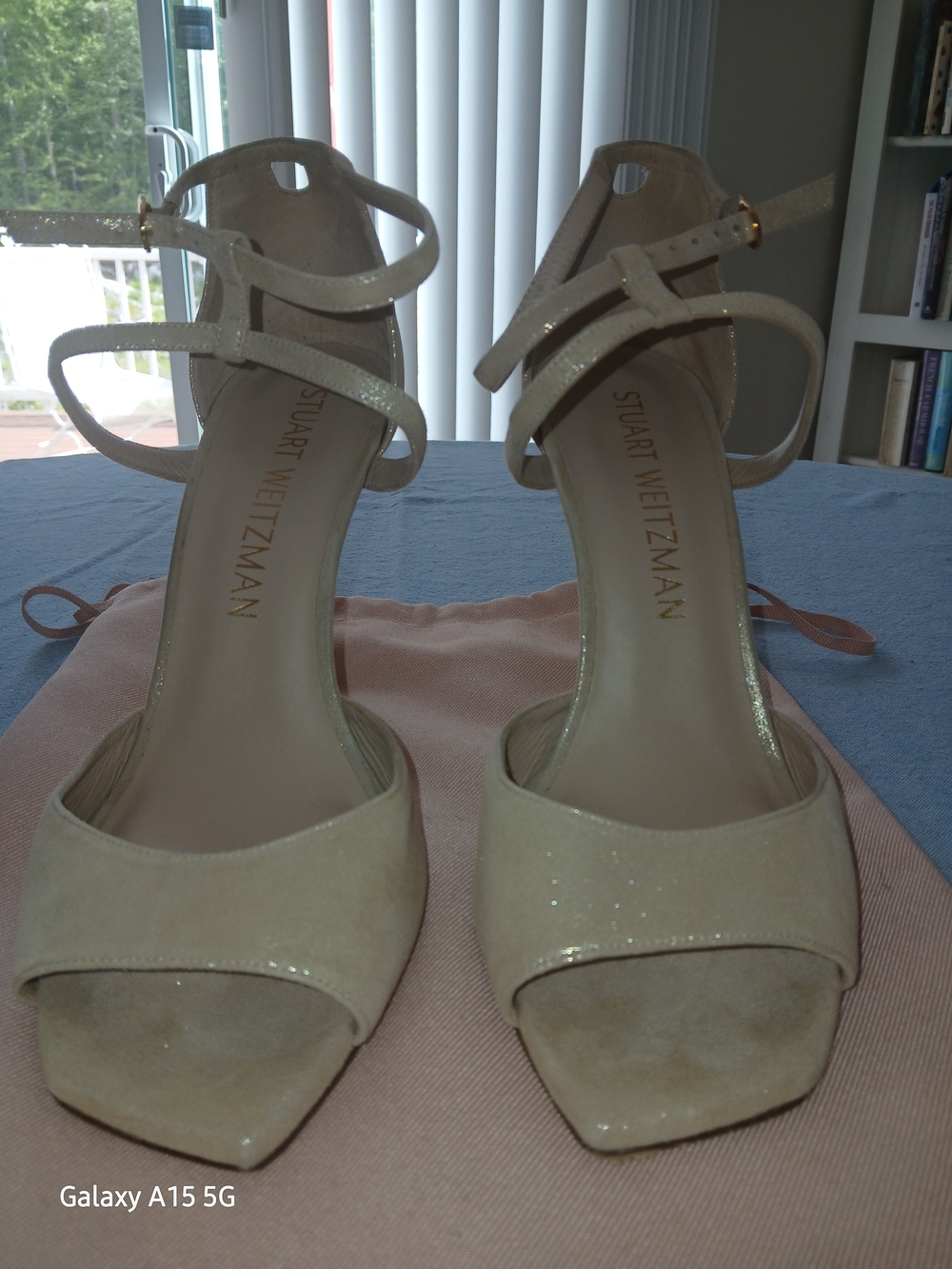 Stuart Weitzman Anastasia suede sandals in a neutral color with shimmer - Picture 3 of 5
